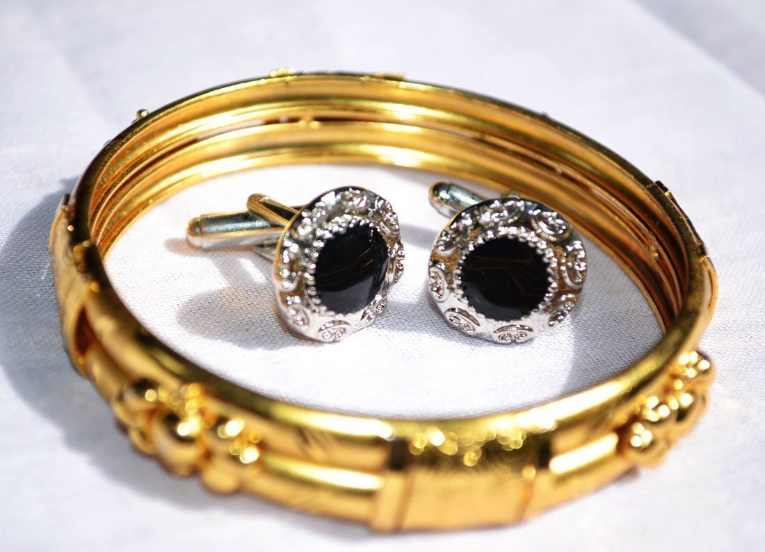 What Makes ring shine metal money fashion bangle That Different